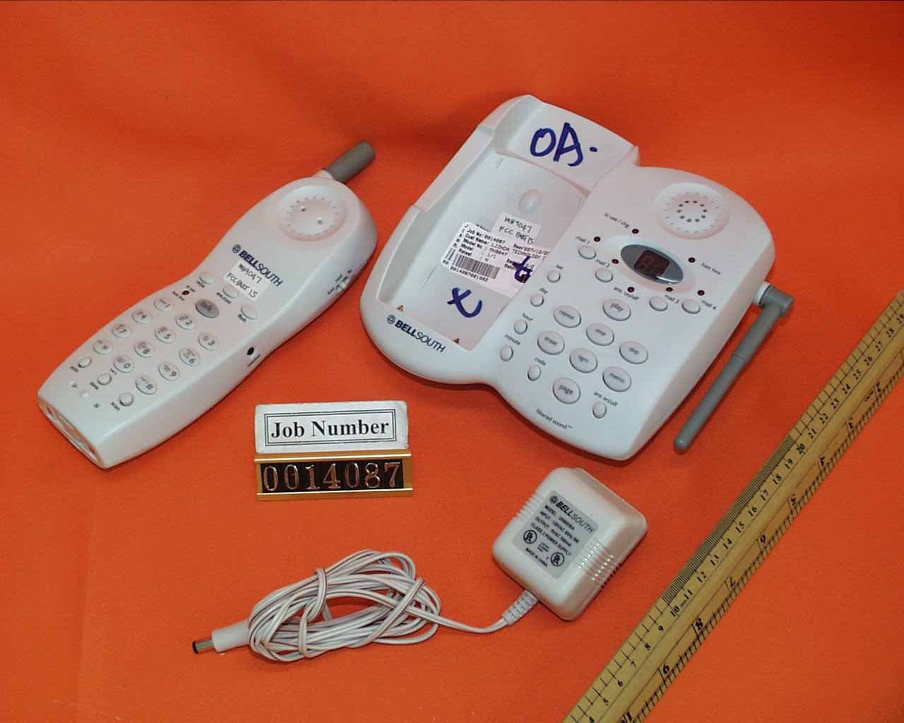 900 MHz 40 Channel Analog Cordless Phone - FCC ID O63M44001 - Lionda Technology Co Ltd