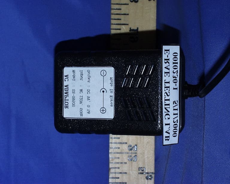 900MHZ CORDLESS HANDS FREE MINI PHONE - FCC ID O6JWHF7000 - OPENERS CO., LTD. (1)