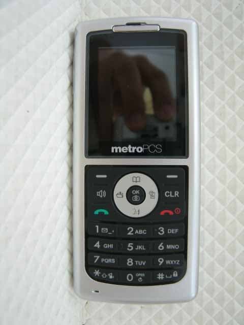Cellular/ PCS CDMA Phone with Bluetooth - FCC ID O6Y-CDM1450 - UTStarcom Korea Technologies Ltd. (2)