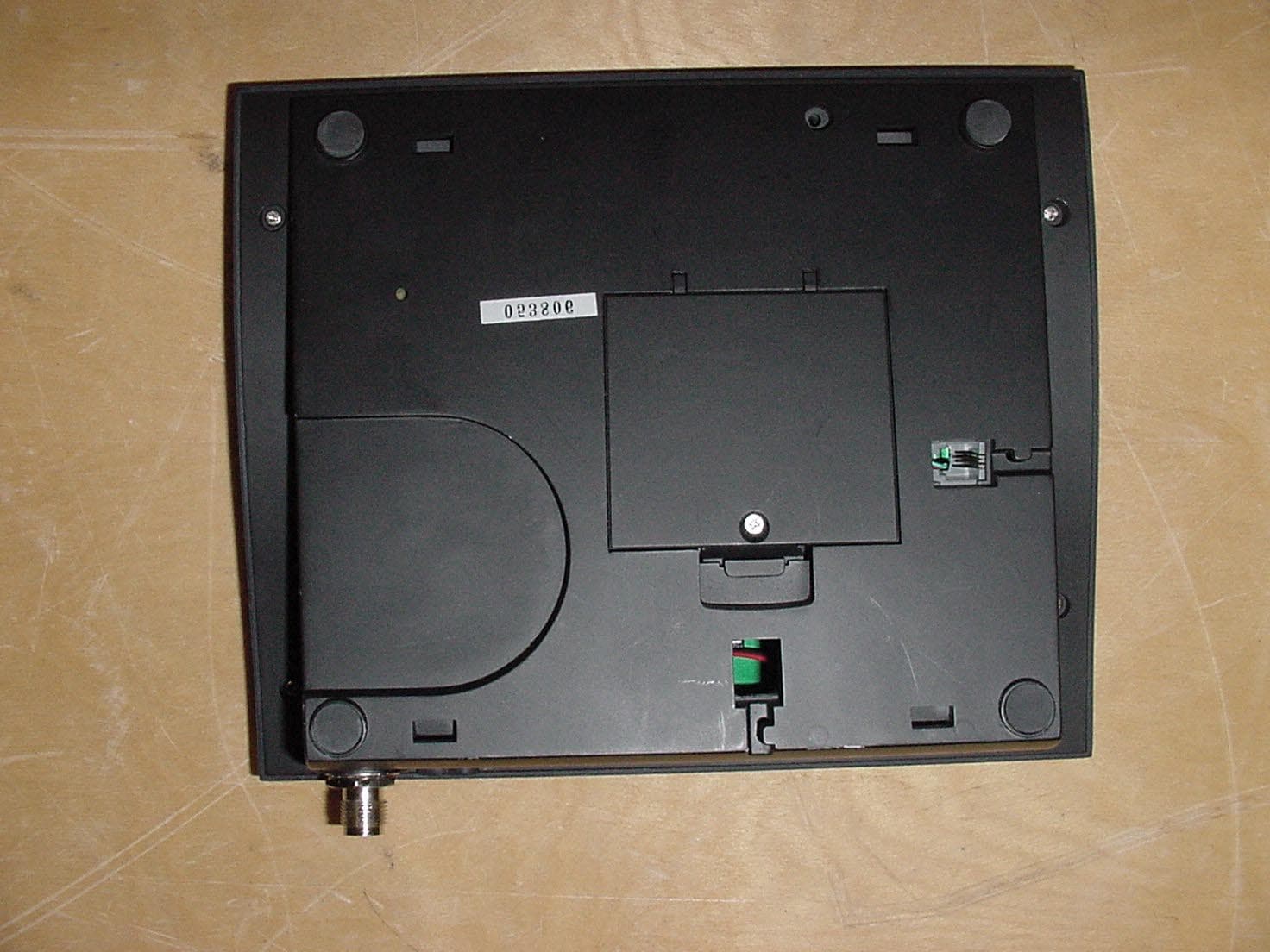 Local loop desk phone - FCC ID O6YUTS-600FSU - UTStarcom Korea Technologies Ltd. (2)