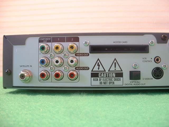 Digital Satellite Receiver - FCC ID O6ZSIR-S310W - Humax Co., Ltd. (2)