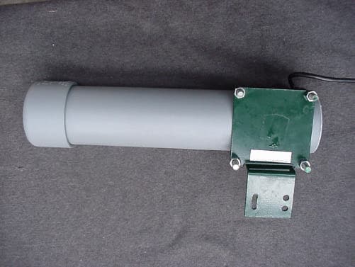 Bird deterrent device activator - FCC ID O7B-BIRDDETER-245 - BirdDeter Pty. Ltd. (2)