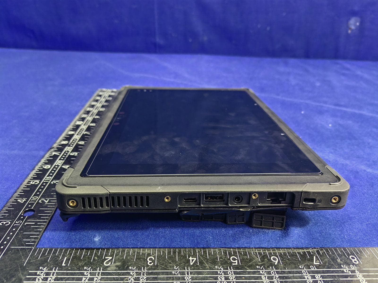 xTablet T1175 - FCC ID O86-T1175 - MobileDemand, LC (5)