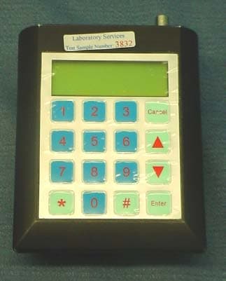 UHF Desktop Paging Transmitter - FCC ID O871285 - Sea Air and Land Communications