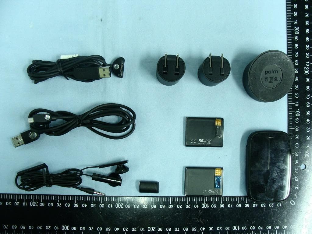 Phone - FCC ID O8F-BROY - Palm Inc (2)