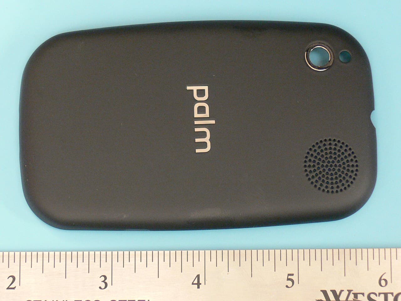 Pre Inductive Charger Backcover - FCC ID O8F-CABC1 - Palm Inc (2)
