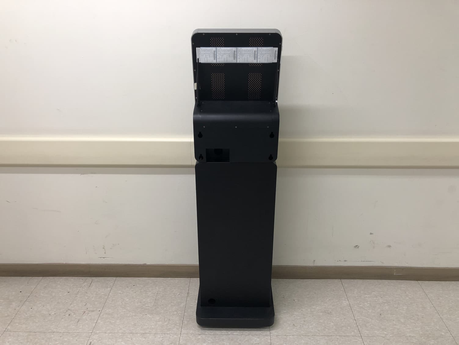 KIOSK - FCC ID O8HSK-161 - Shin Heung Precision Co., Ltd. (3)