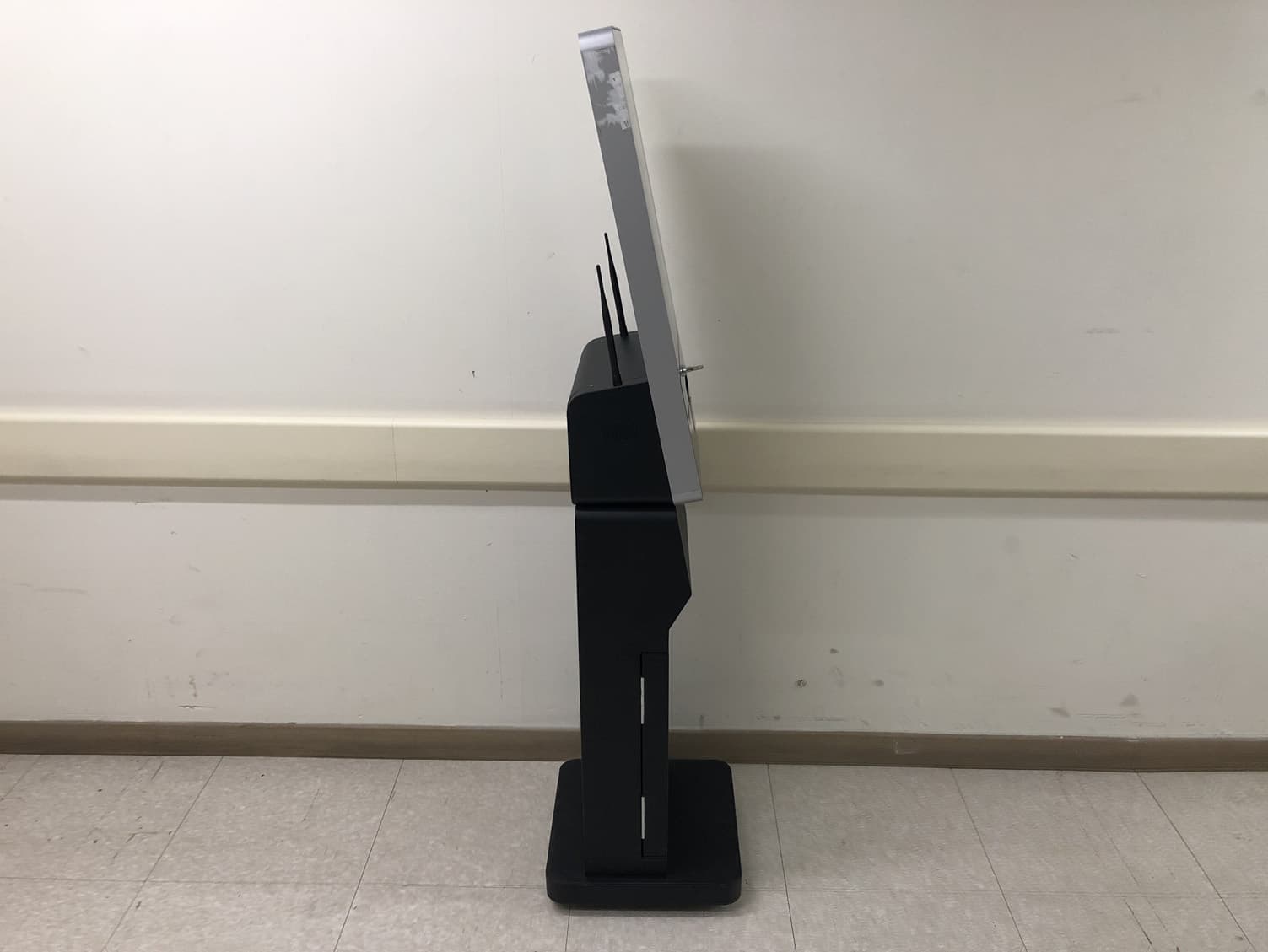 KIOSK - FCC ID O8HSK-163 - Shin Heung Precision Co., Ltd. (2)