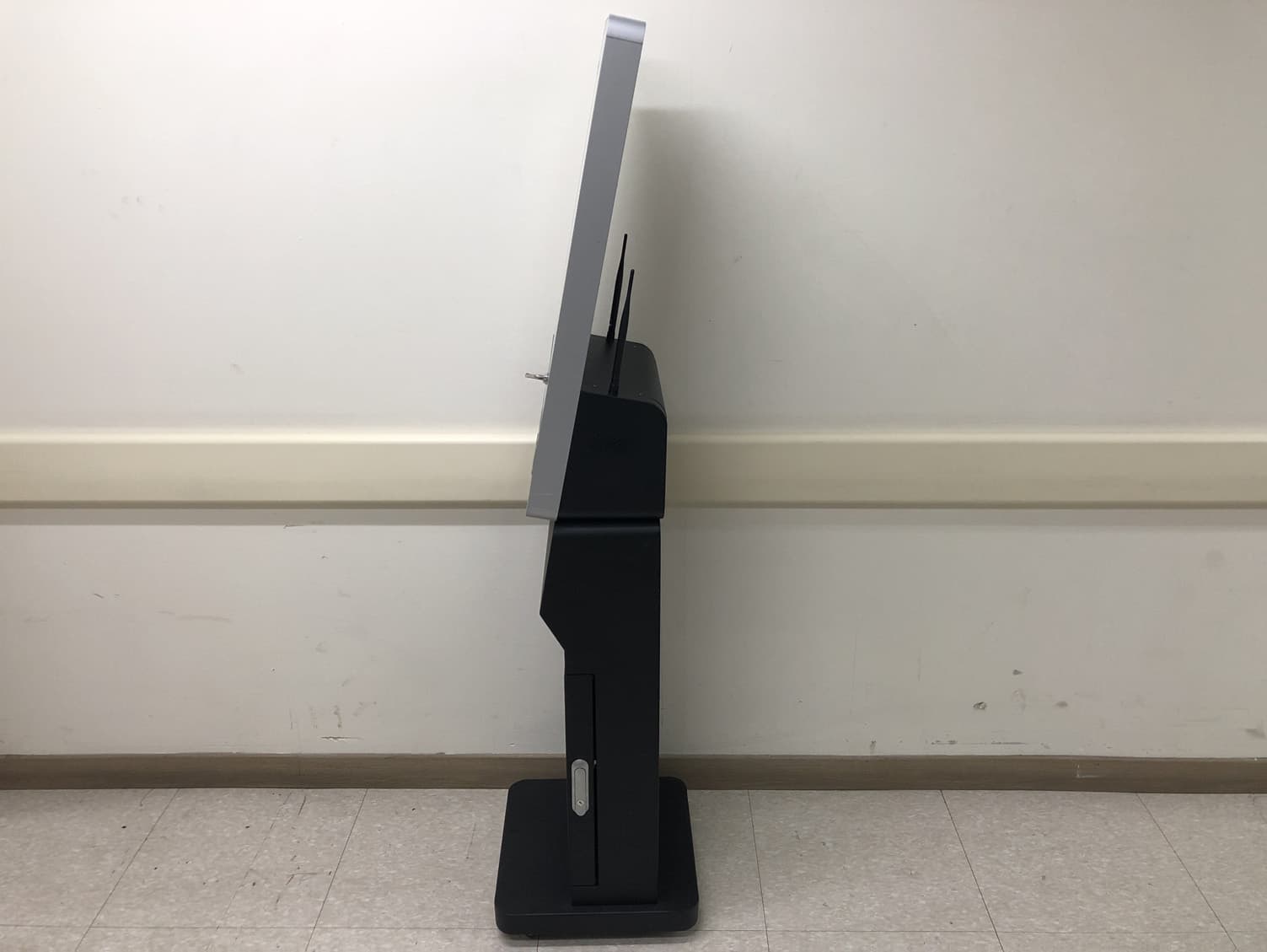 KIOSK - FCC ID O8HSK-163 - Shin Heung Precision Co., Ltd. (3)