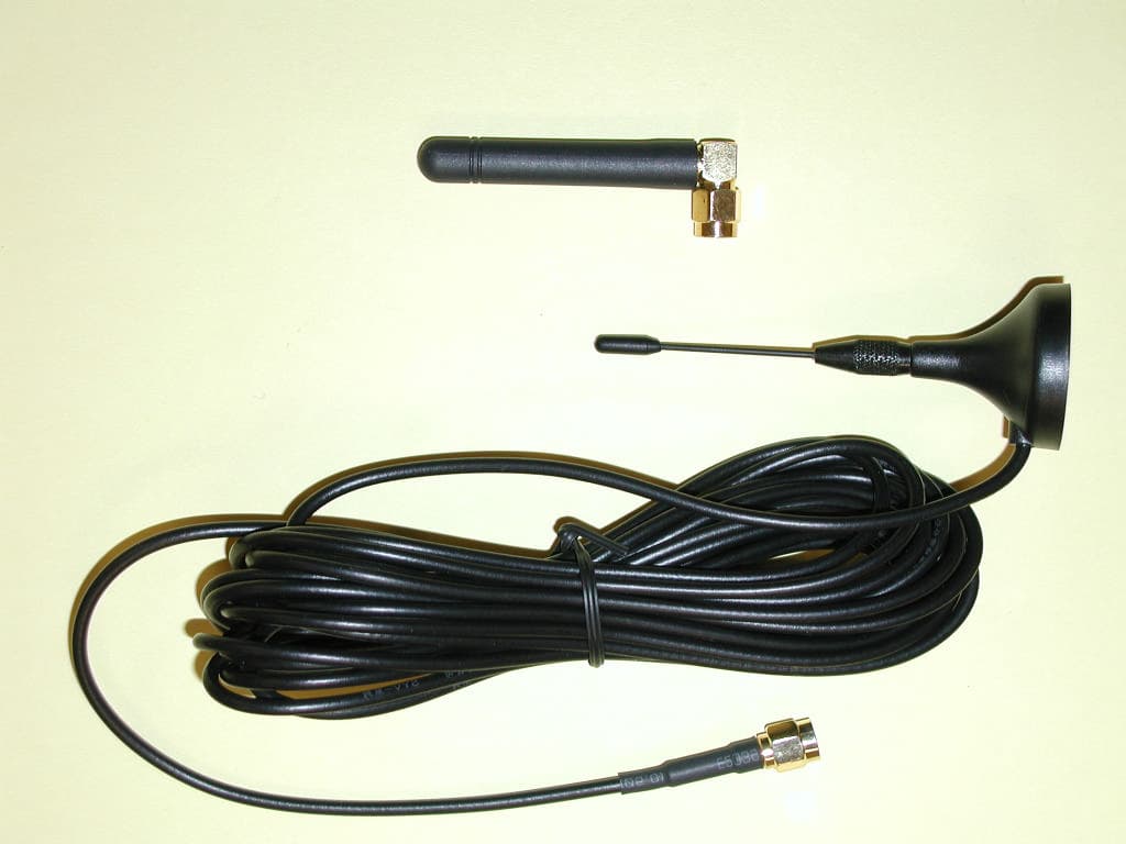 LOW POWER CAR TRANSCEIVER - FCC ID O9GDVMICT - Trisquare Communications Inc.