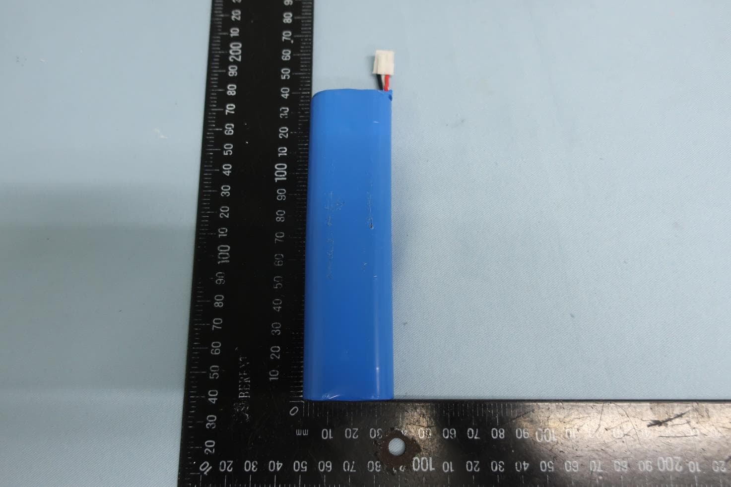 GPS tracker - FCC ID O9YFLF2M - Spireon Inc (2)