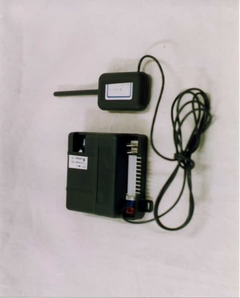 VEHICLE SECURITY ALARM SYSTEM - FCC ID OARM447675 - Precision Engineering Ind Inc (2)