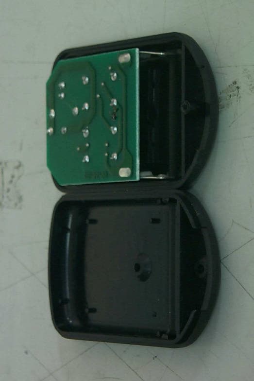 REMOTE CONTROL SECURITY TRANSMITTER - FCC ID OARTXAM2000 - Precision Engineering Ind Inc