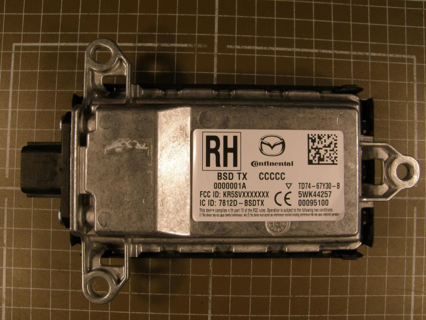 24 GHz Blind Spot Radar - FCC ID OAYBSDTX - Automotive Distance Control Systems GmbH (4)