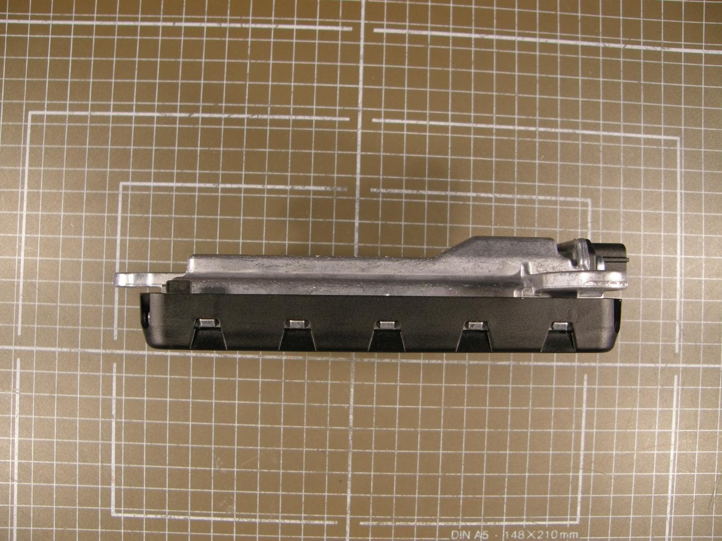 24 GHz Blind Spot Radar - FCC ID OAYBSDTX - Automotive Distance Control Systems GmbH (3)