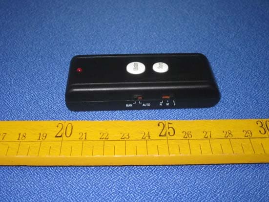 REMOTE DOG TRAINER TRANSMITTER - FCC ID OBYJR-D008T - Jetrich Electronic Co.,Ltd (4)