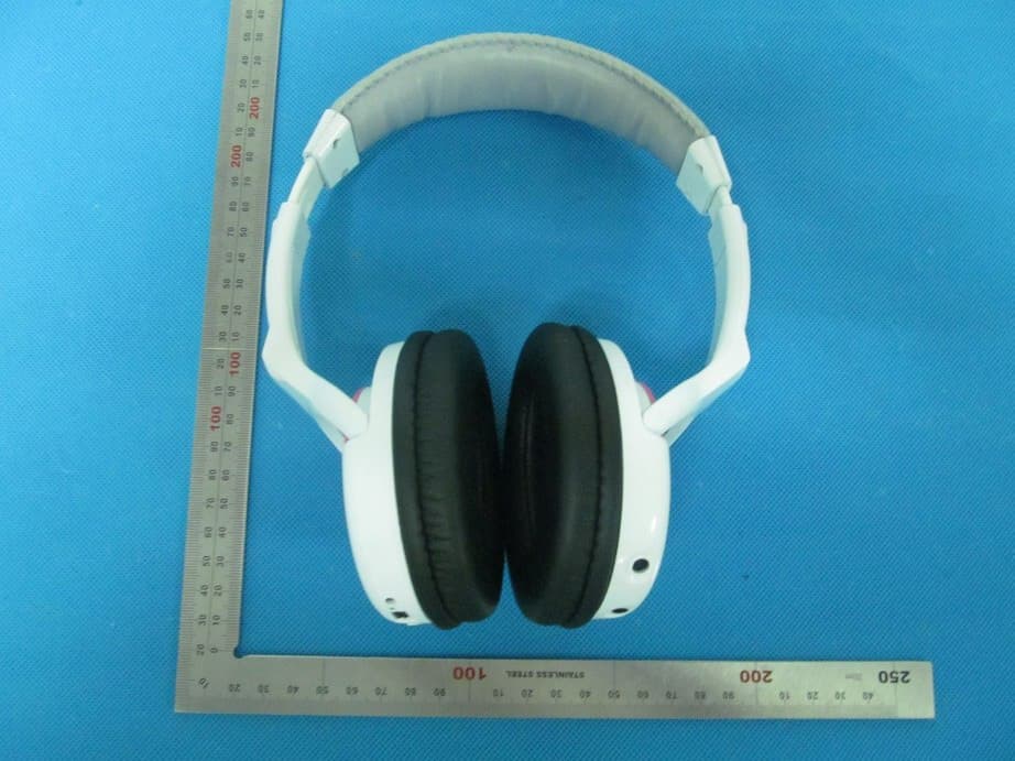 Bluetooth Headset - FCC ID ODCHB-390M - Shenzhen Badasheng Electronic Co., Ltd. (3)