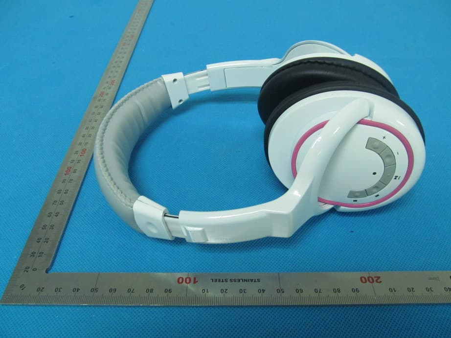 Bluetooth Headset - FCC ID ODCHB-390M - Shenzhen Badasheng Electronic Co., Ltd. (4)