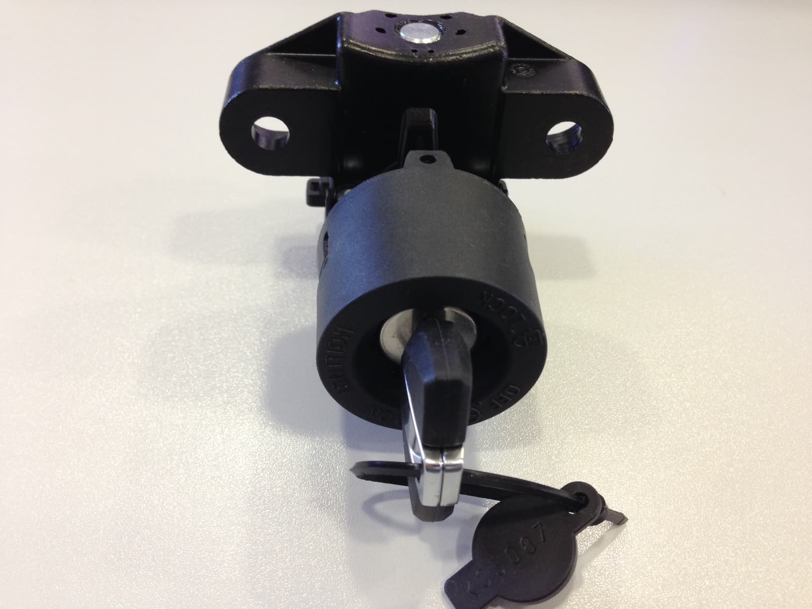 Vehicular Immobilizer System - FCC ID ODE-MREWS5012 - BECOM Electronics GmbH