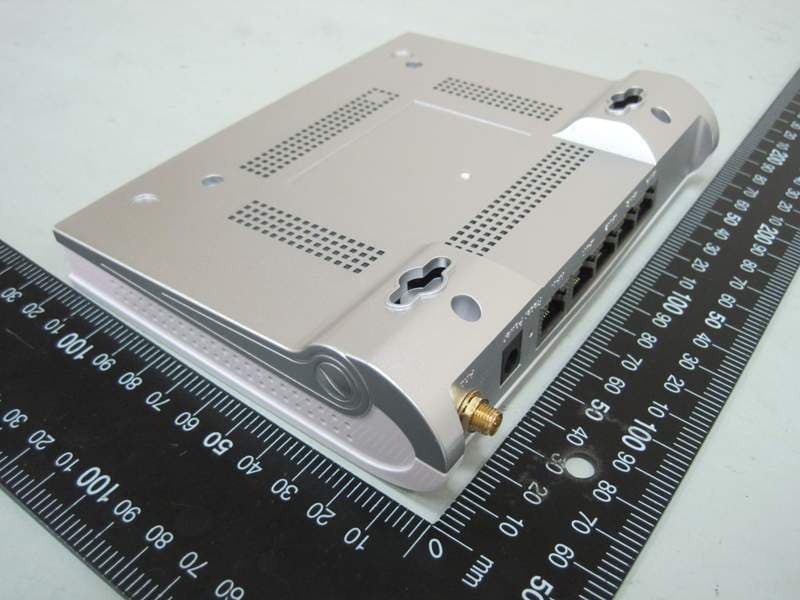 150Mbps SOHO Wireless Router - FCC ID ODMWN220R - OvisLink Corp. (2)