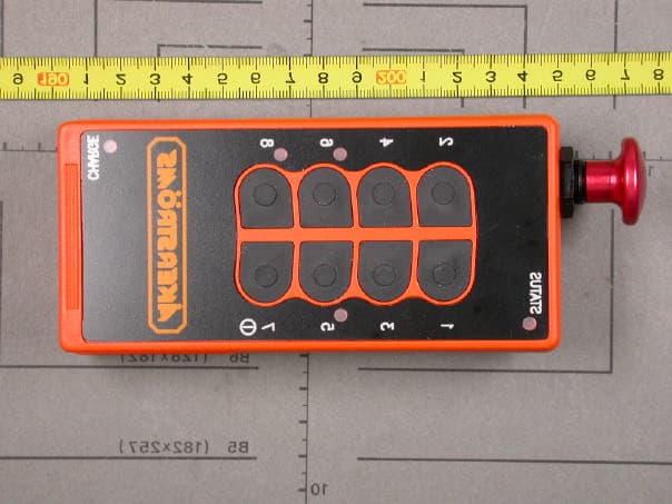 UHF-Handheld Transmitter - FCC ID OG4BC7418 - Akerstroms Bjorbo AB