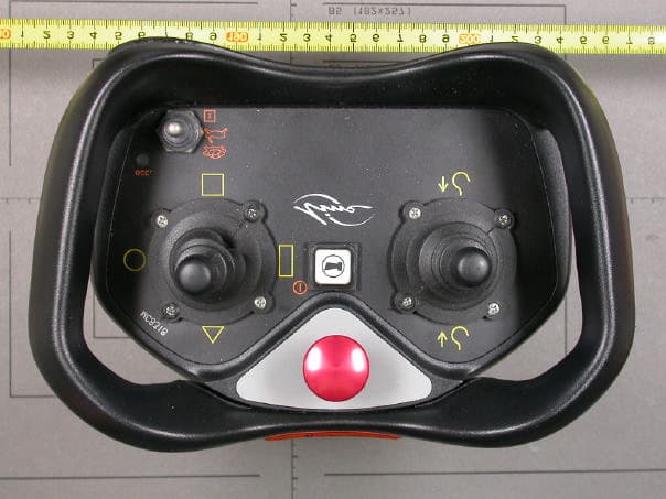 UHF-Handheld Transmitter - FCC ID OG4MC8318 - Akerstroms Bjorbo AB