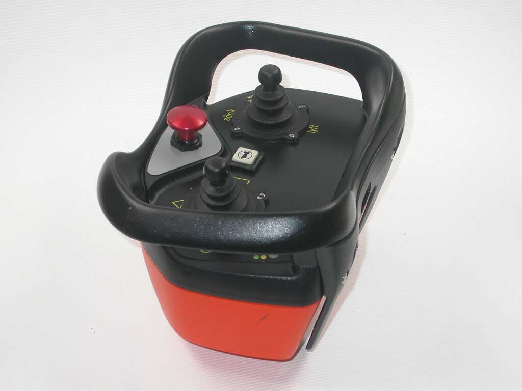 Remote Control Transmitter - FCC ID OG4MC95 - Akerstroms Bjorbo AB (4)
