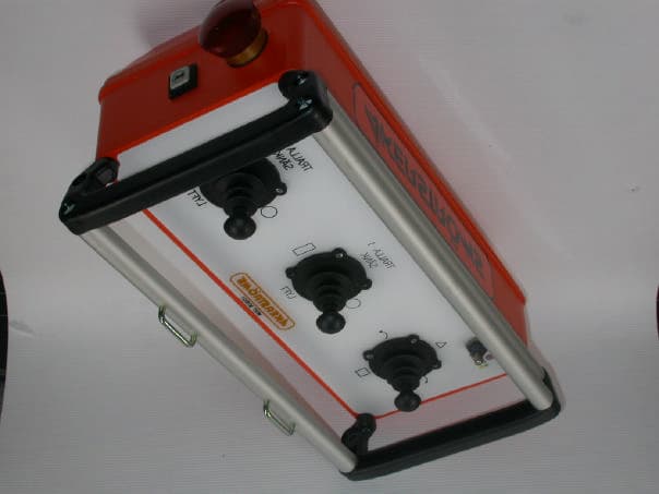 Remote Control Transmitter - FCC ID OG4MC97 - Akerstroms Bjorbo AB (5)