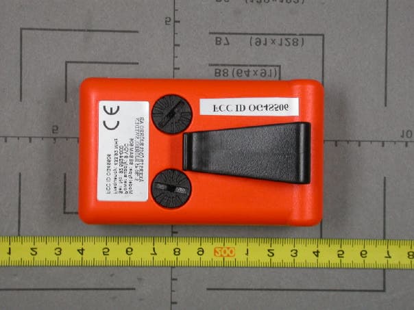 UHF-Handheld Transmitter - FCC ID OG4S506 - Akerstroms Bjorbo AB (2)