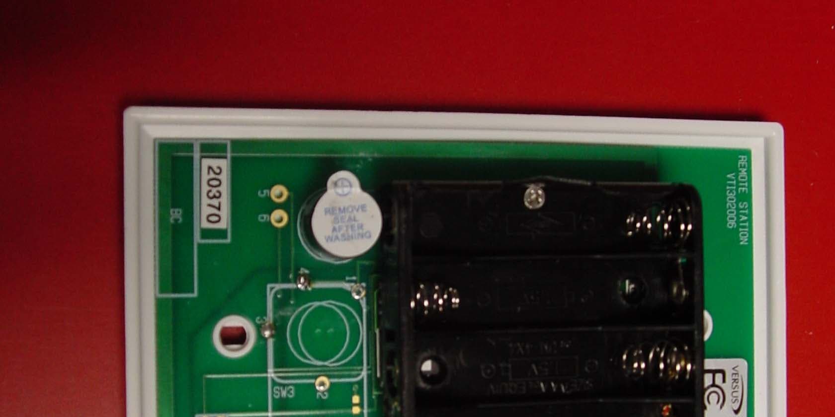 Push Button Remote Station - FCC ID OGUVER4060 - Midmark RTLS Solutions, Inc. (3)
