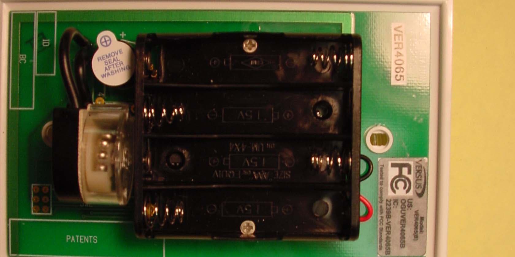 Remote Station Pull Chain - FCC ID OGUVER4065B - Midmark RTLS Solutions, Inc. (2)