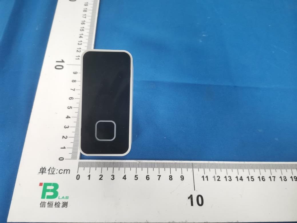 BLE Dual band plug-in sensor - FCC ID OGUVER5810 - Midmark RTLS Solutions, Inc. (2)