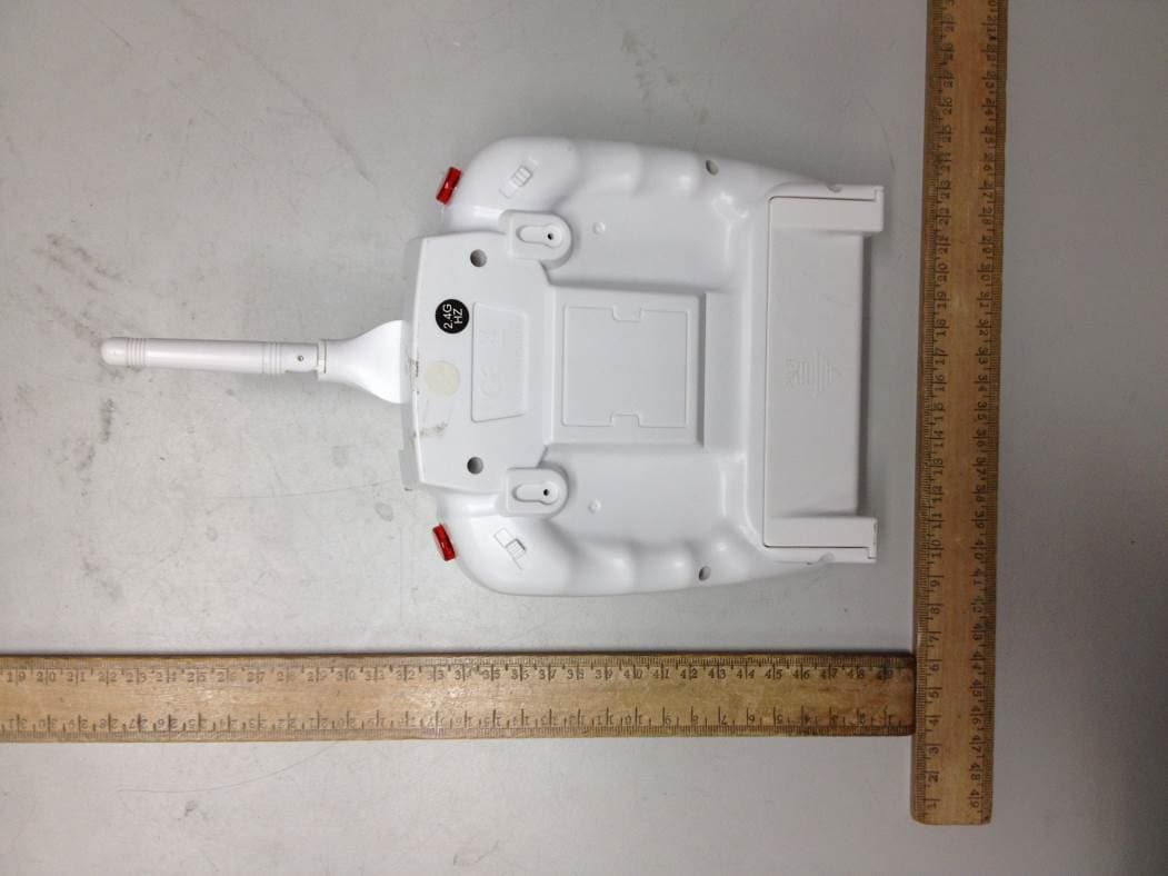 Radio Control Toy Transmitter (2.4GHz) - FCC ID OH360991000003 - GUANGDONG SHANTOU CHENGHAI HUAJUN AEROMODELLING PLASTIC TOYS FACTORY (4)