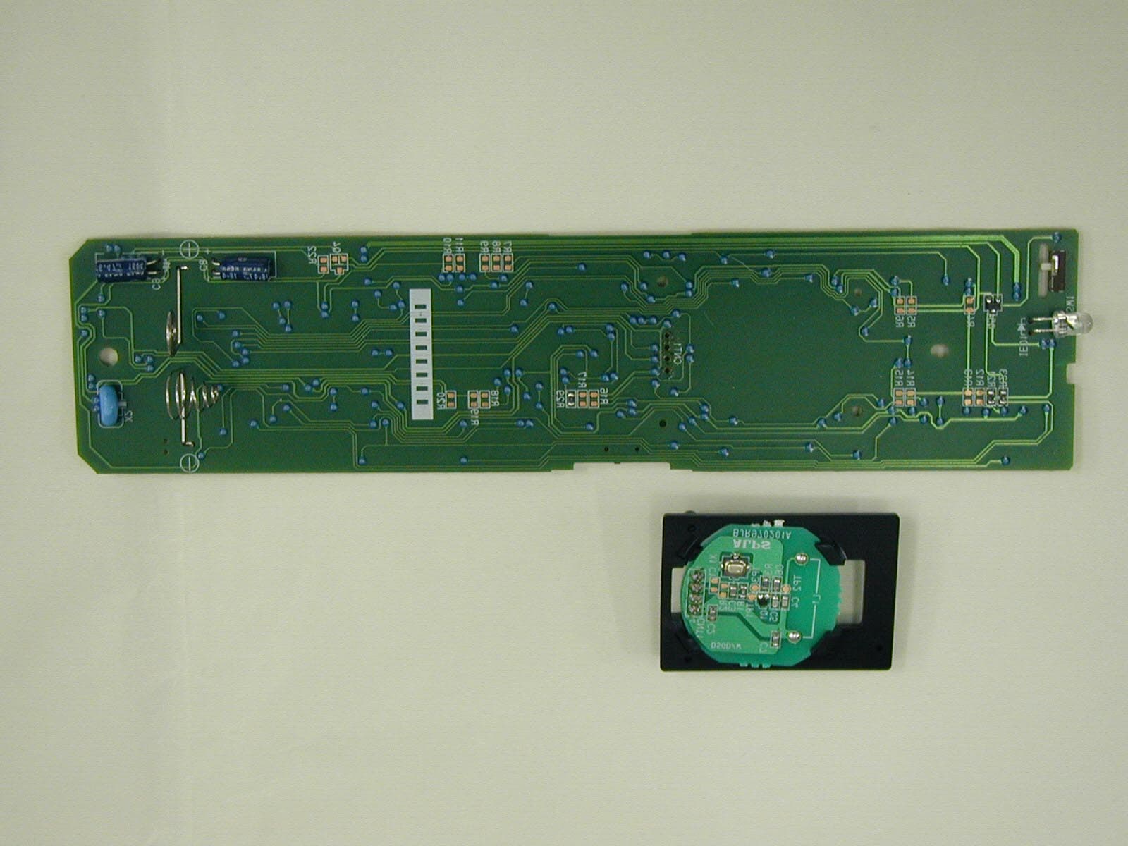 RF A/V remote Control - FCC ID OHEJR03016 - Alps Electric Co. Ltd. (5)