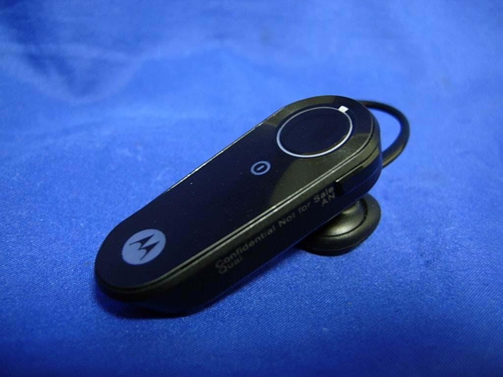 BLUETOOTH HEADSET - FCC ID OHH-H375M - Cal-Comp Electronics (Thailand) Co. Ltd. (2)