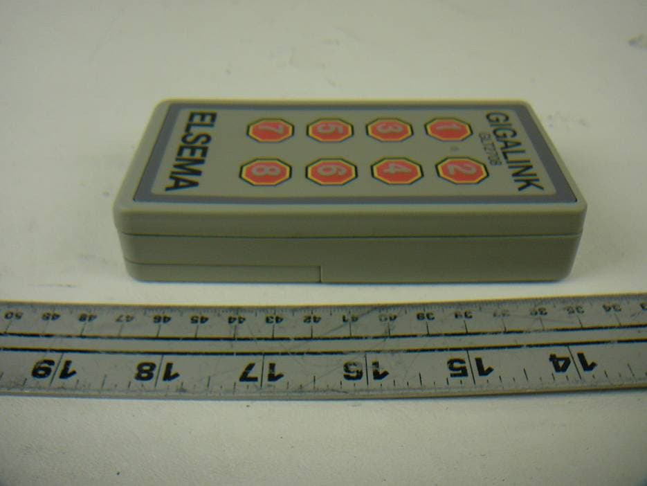 8 Channel Hand Held 27MHz Transmitter, GLT2708 - FCC ID OHKGLT2708 - South Pacific Electronics Ltd. (4)