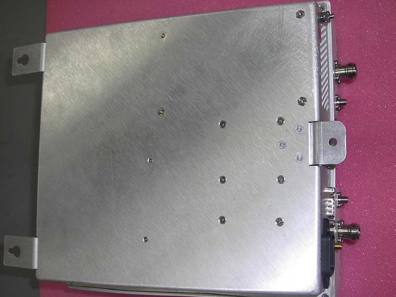 Mini Repeater - FCC ID OIWCCSR24891W70 - Dekolink Wireless Ltd