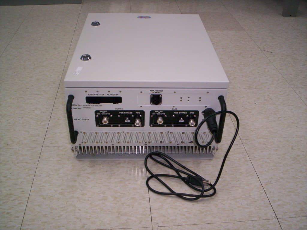 Multi-Band iDEN and WPCS Booster - FCC ID OIWCMRPCSSMR2580 - Dekolink Wireless Ltd
