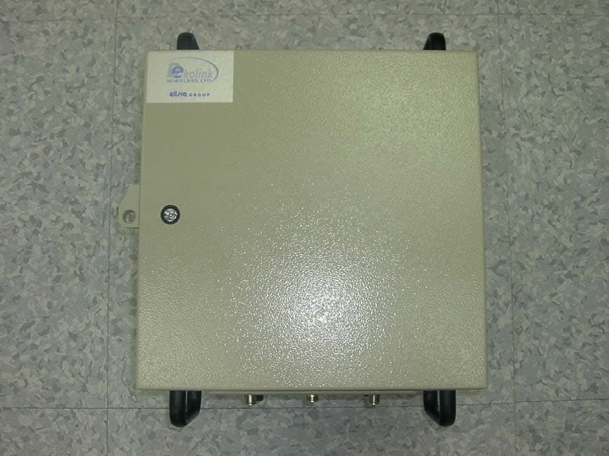 Bi-Directional Booster - FCC ID OIWCSR800AB25W90 - Dekolink Wireless Ltd