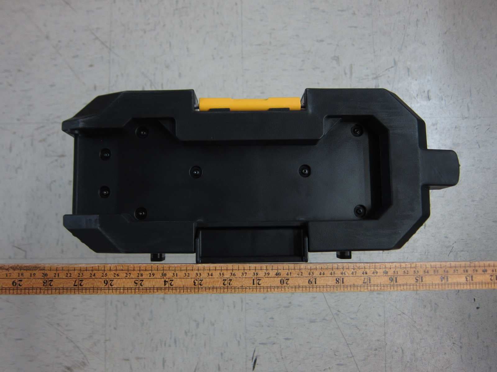 ToughSystem Music + Charger - FCC ID OJ7DWST08810 - Victory Concept Industries Ltd (4)