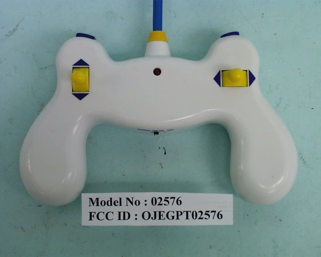 Remote Control Toy Transmitter - FCC ID OJEGPT02576 - Giochi Preziosi Ltd