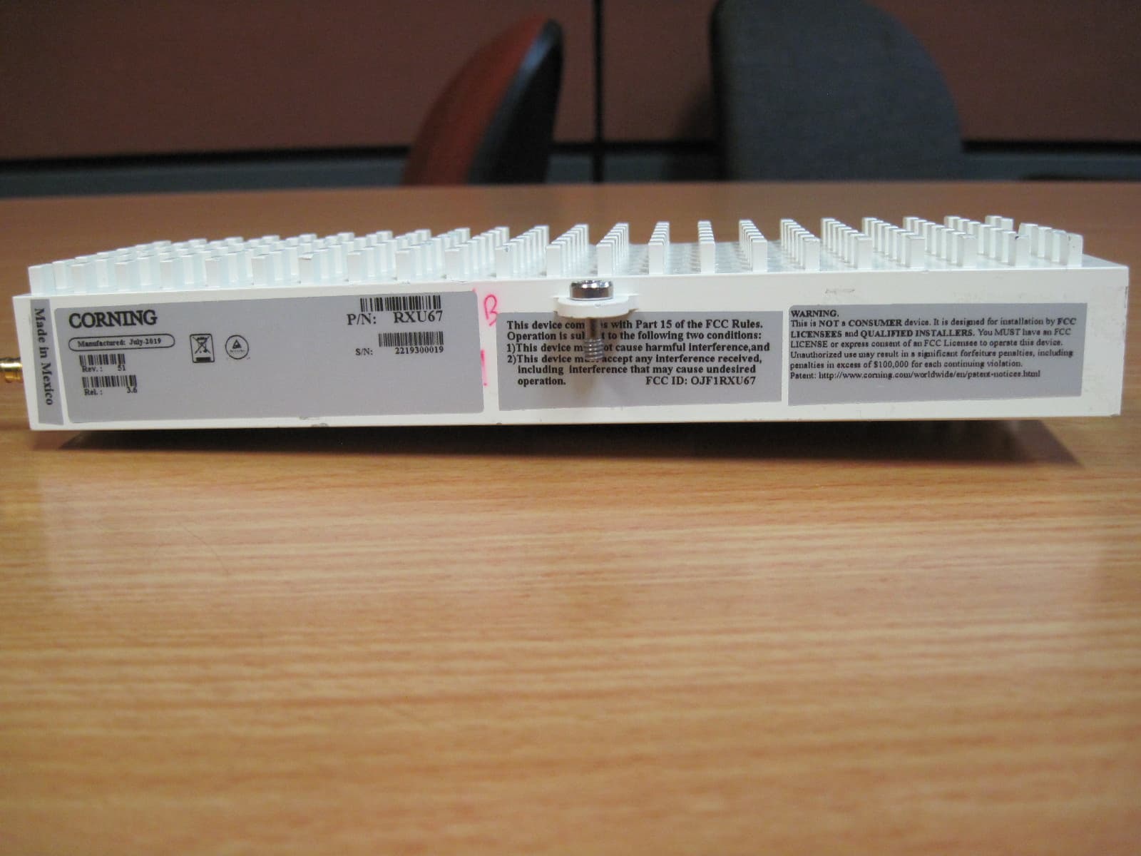 Corning Optical Network Evolution (ONE) Solutions 600MHz and FirstNet700 Remote eXpansion Unit (RXU67) - FCC ID OJF1RXU67 - Corning Optical Communication LLC (2)