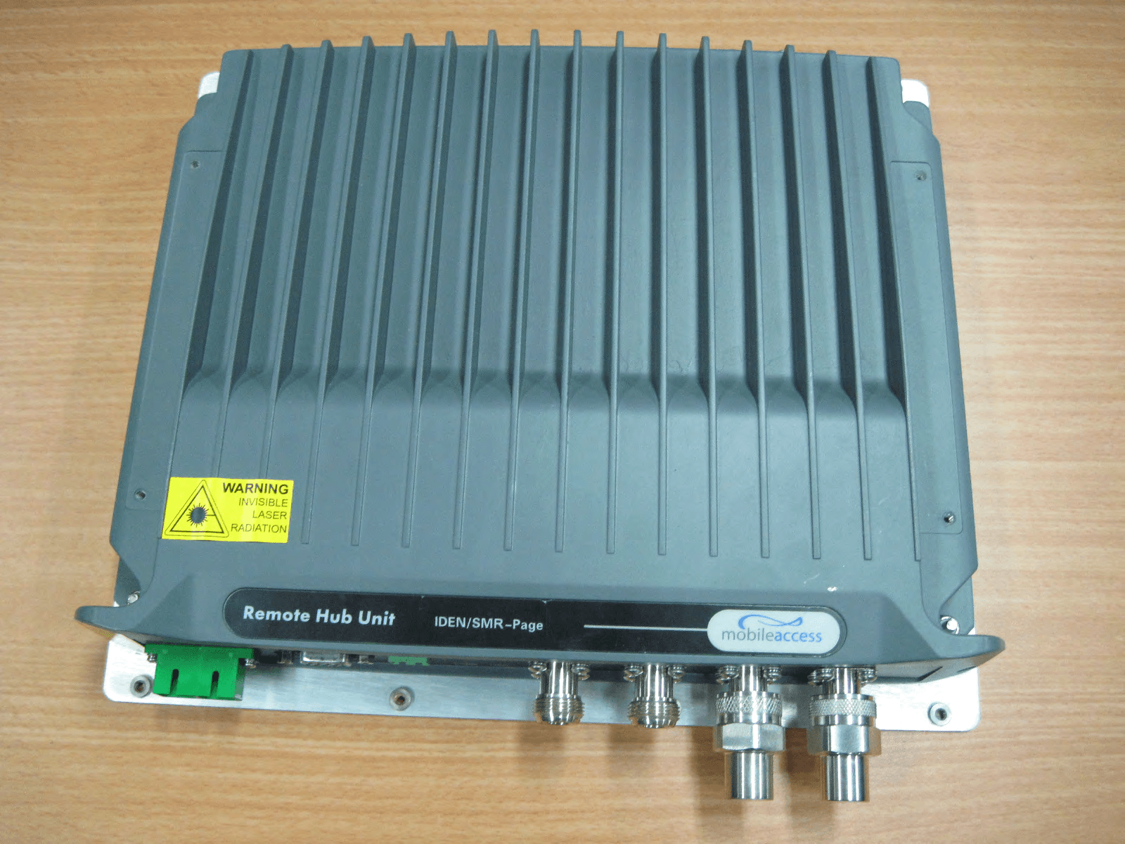 MA2000 IDEN-SMR RHU IN TSX CASE - FCC ID OJF2KIDENSMRTBC - Corning Optical Communication LLC (5)