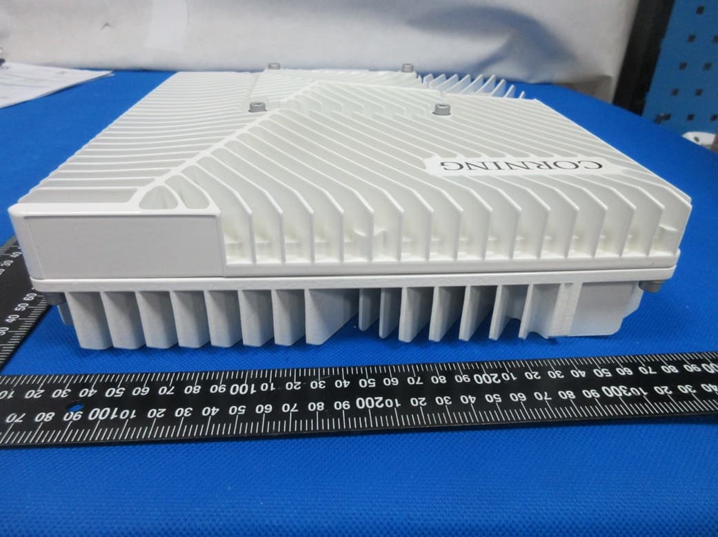 Digital Low-power Remote Unit High Band Supporting 2.5G - FCC ID OJFDLRUG225 - Corning Optical Communication LLC (4)