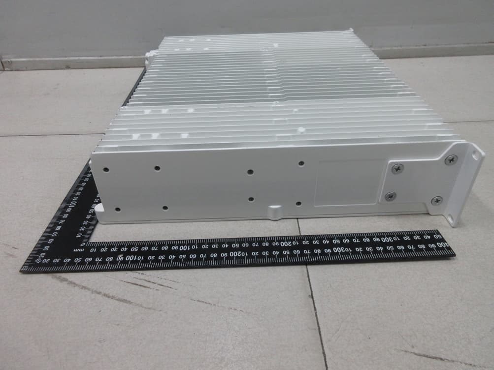 digital Medium-power Remote Unit - FCC ID OJFDMRUG22325 - Corning Optical Communication LLC (2)