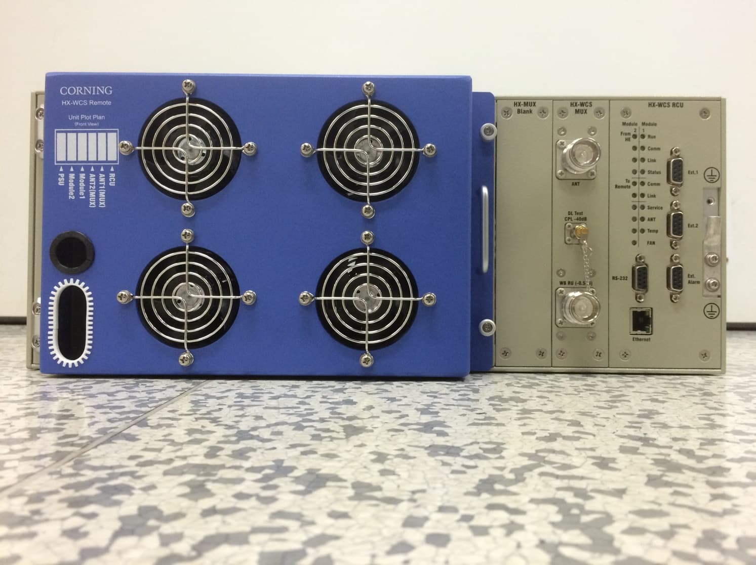 Optical Repeater Basic model name - HX-WCS-SISO Multi model name - HX-WCS-SISO-PLUS, HX-WCS-SISO-NU - FCC ID OJFHX-WCS-SISO - Corning Optical Communication LLC (1)