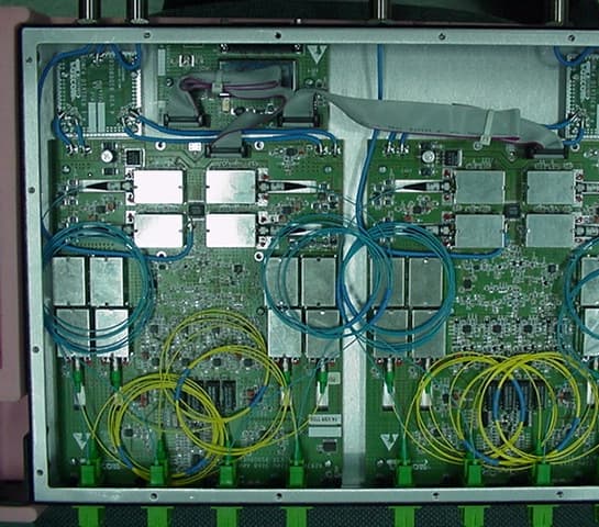 In Building Repeater - FCC ID OJFLITENNA0LF0SB0 - Corning Optical Communication LLC