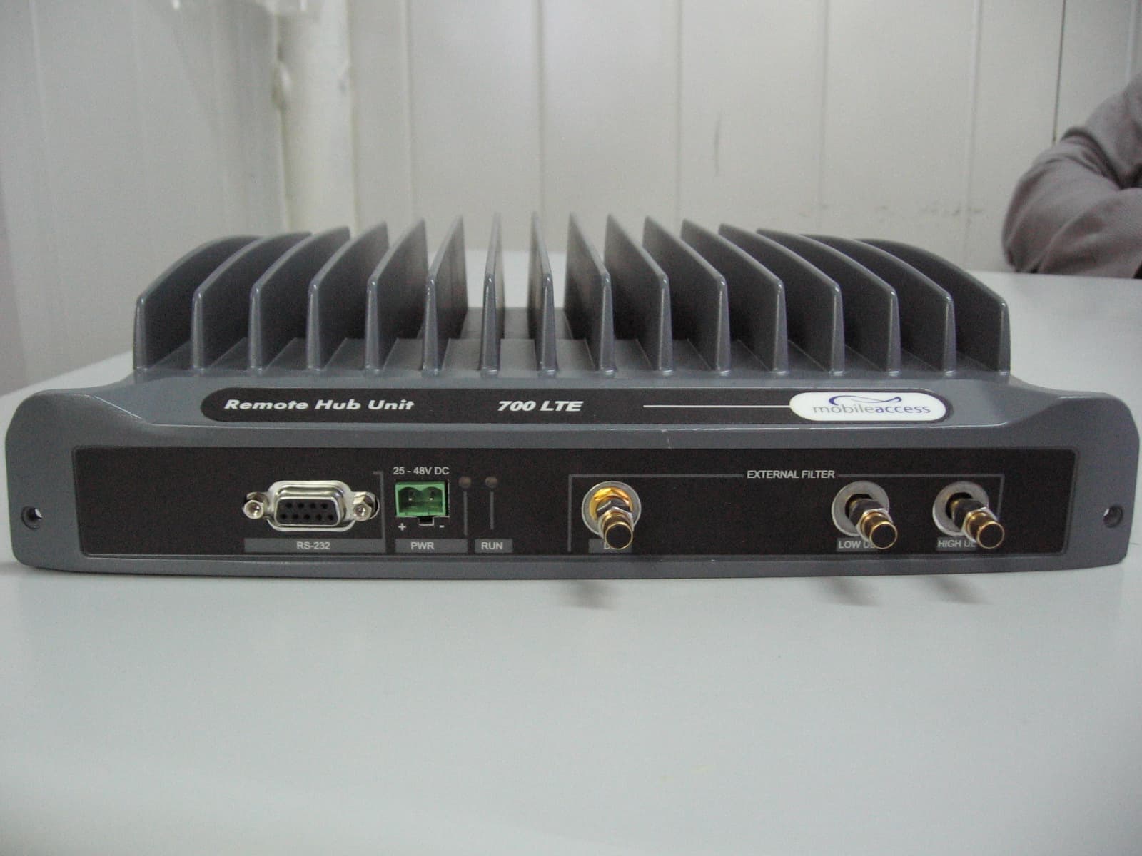 ADD-ON LTE - FCC ID OJFMA1200LTE700 - Corning Optical Communication LLC (2)