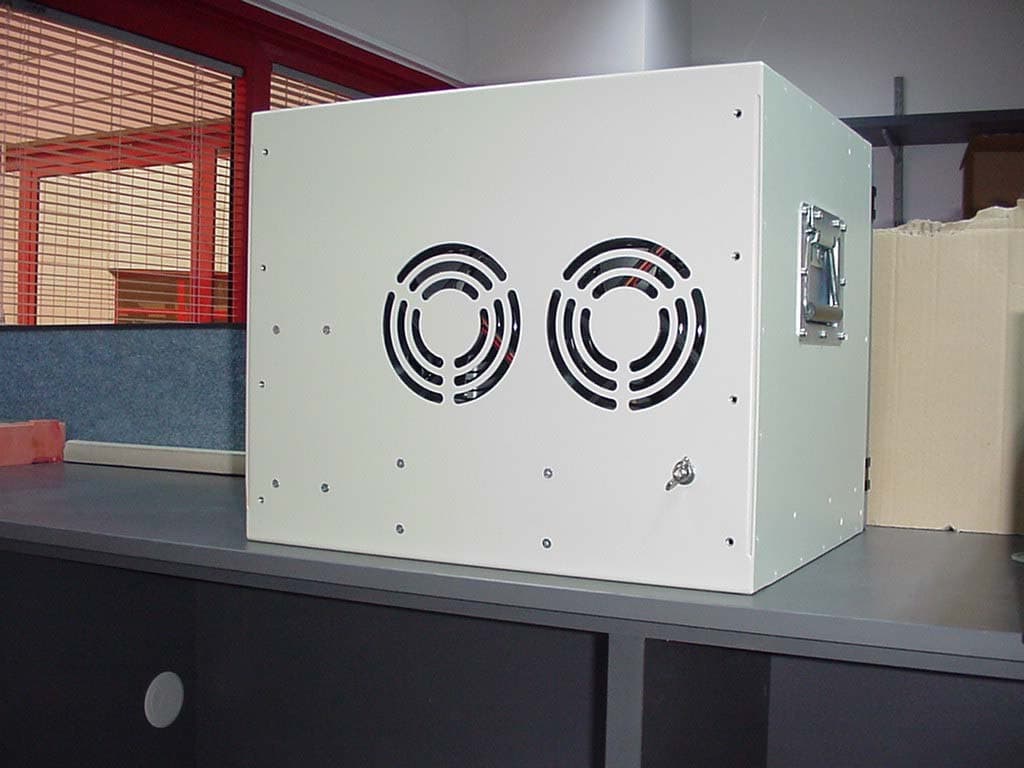 In-Building RF Distribution Sytem - FCC ID OJFMA2000 - Corning Optical Communication LLC (2)