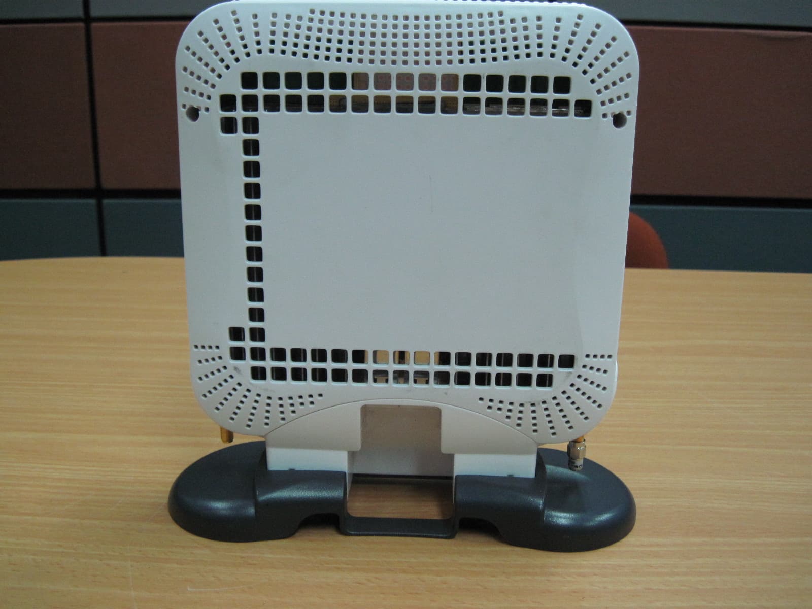 VE DISTRIBUTED ANTENNA SYSTEM - FCC ID OJFVEAWSM - Corning Optical Communication LLC (2)